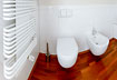Wandheizung, Toilette, Bidet, Holzfussboden